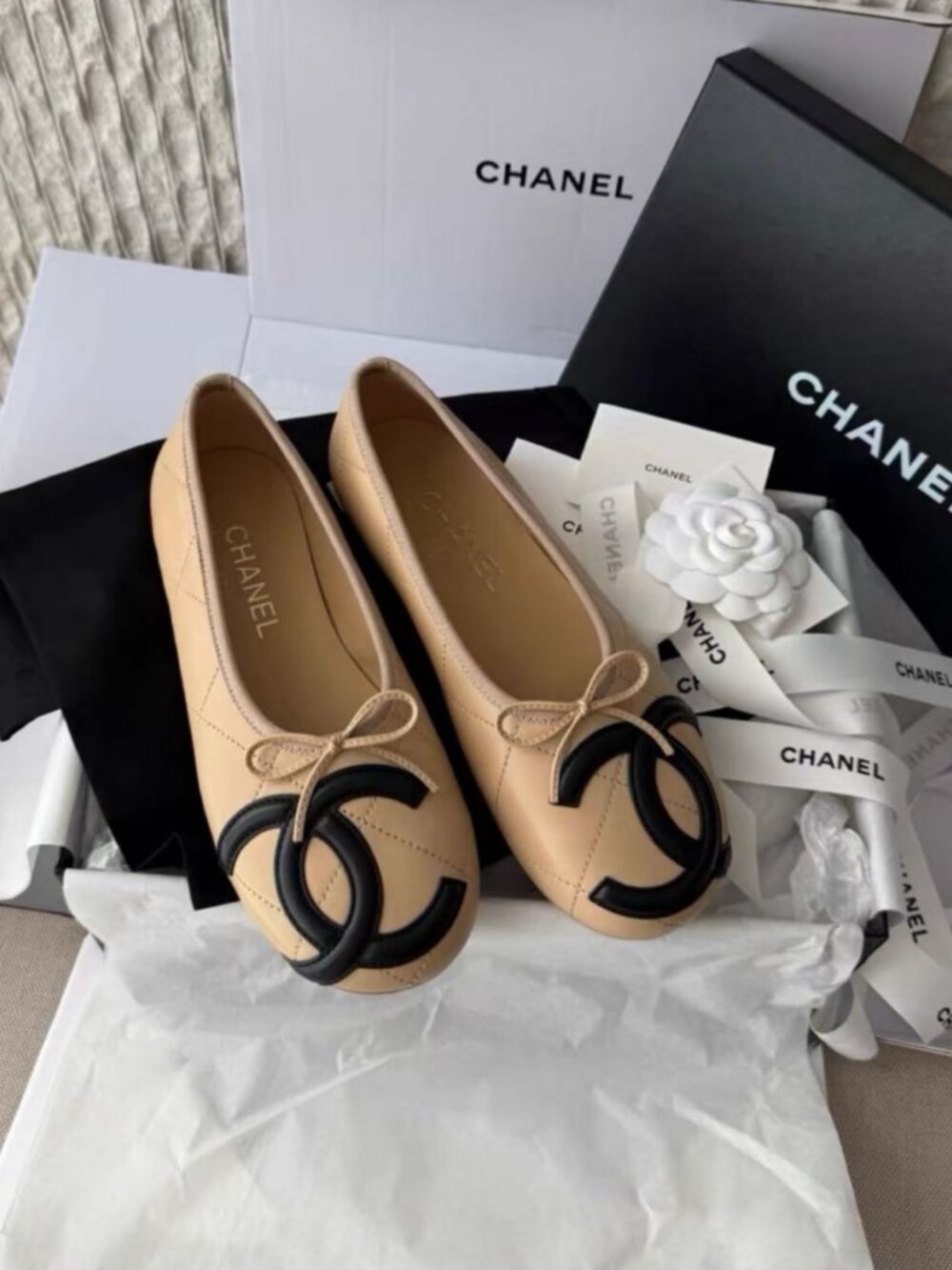 CHANEL Quilted Toe Interlocking CC Bow Slip-On Ballet Flats